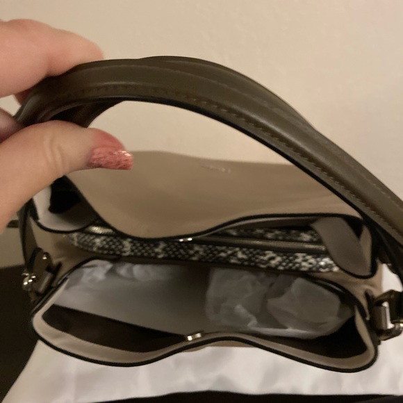 Authentic Coach Edie 31 with snake trim - Picture 10 of 11